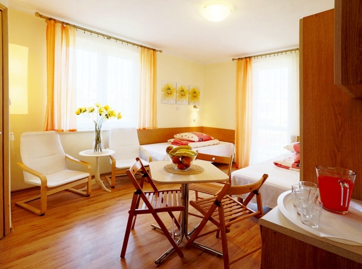 Villa SOLARIS Pok&oacute;j 3-osobowy duży na piętrze?v=1.0