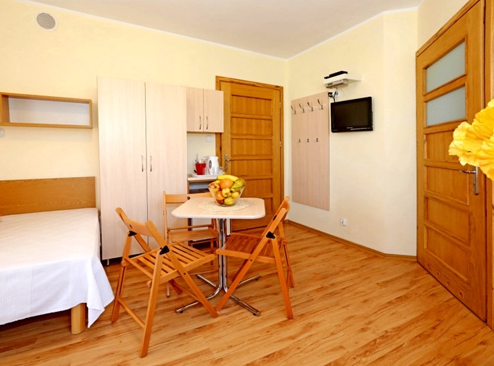 Villa SOLARIS Pok&oacute;j 3-osobowy duży na piętrze?v=1.0